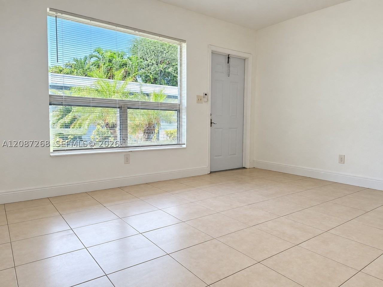 2206 Fillmore St #8 - Photo 2 of 20
