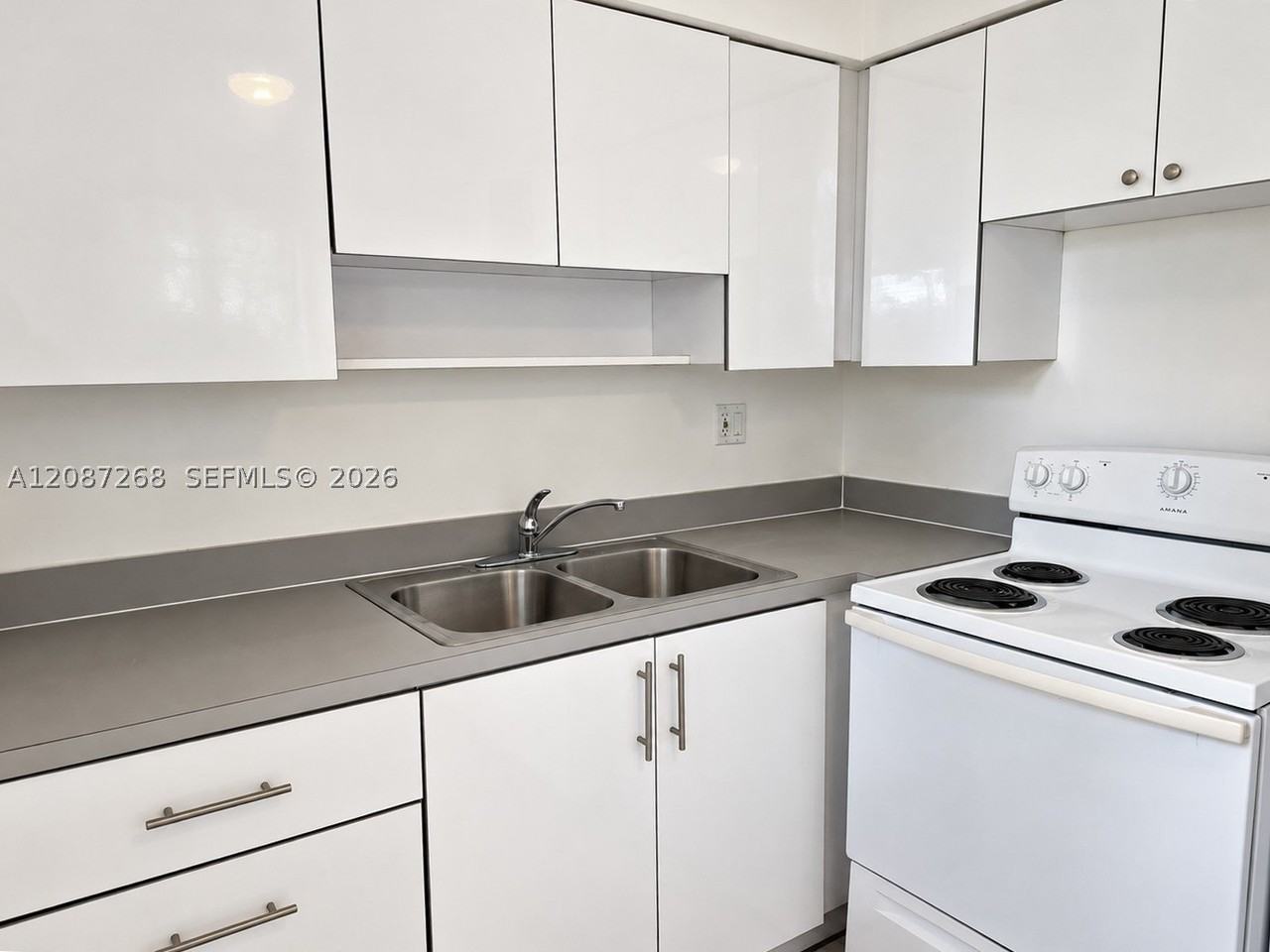 2206 Fillmore St #8 - Photo 3 of 20