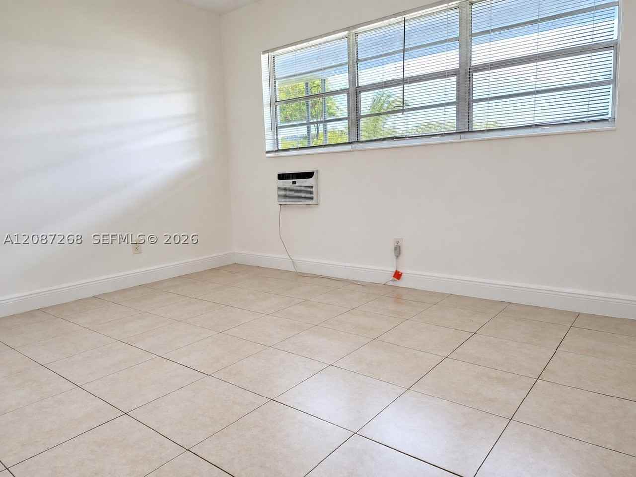 2206 Fillmore St #8 - Photo 7 of 20