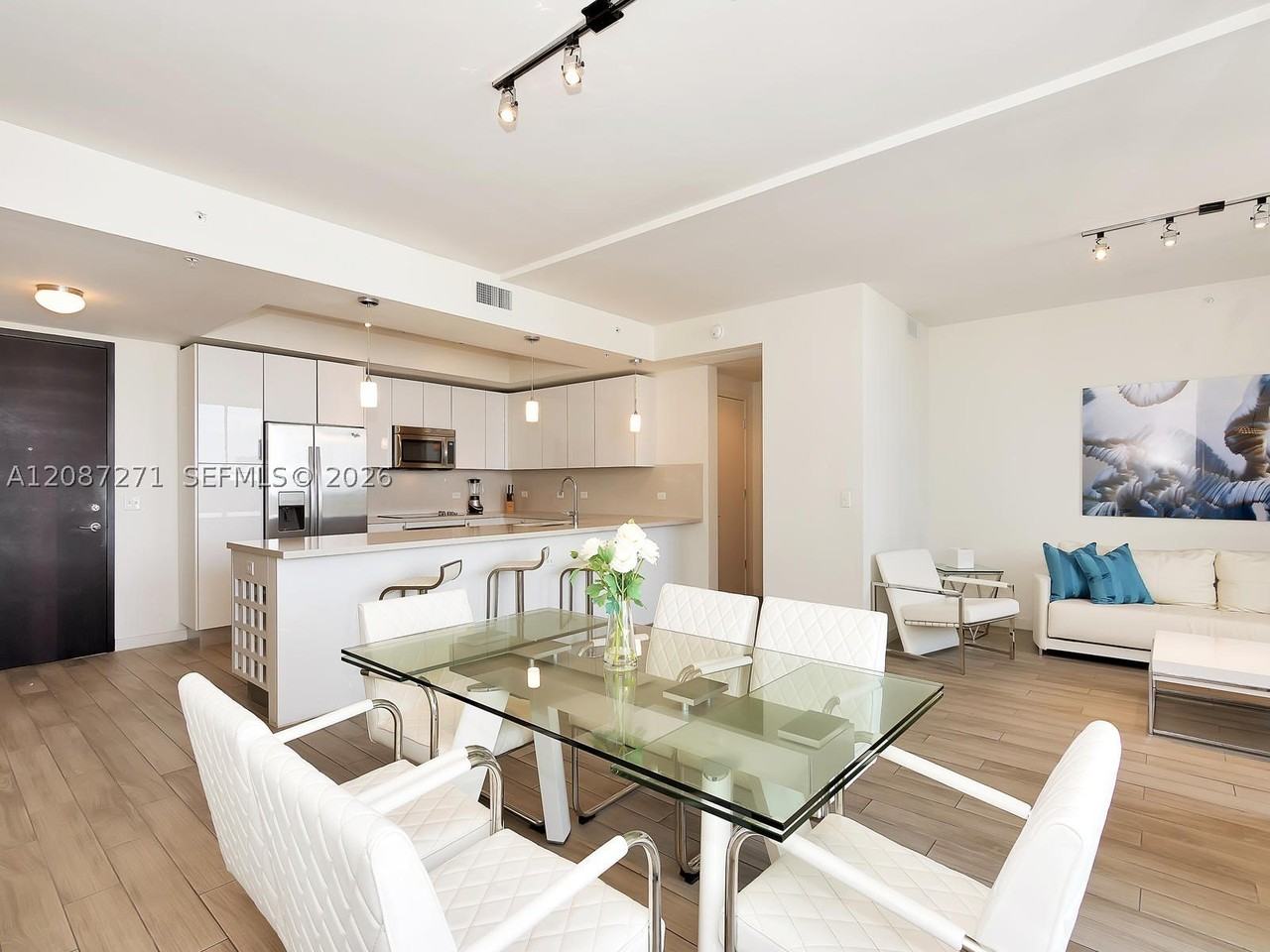 999 Sw 1st Ave #2512
