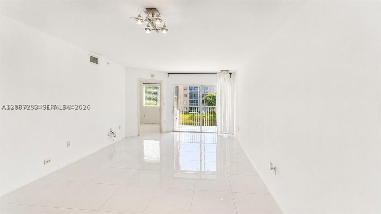 9560 Weldon Cir #J308 - Photo 4 of 15