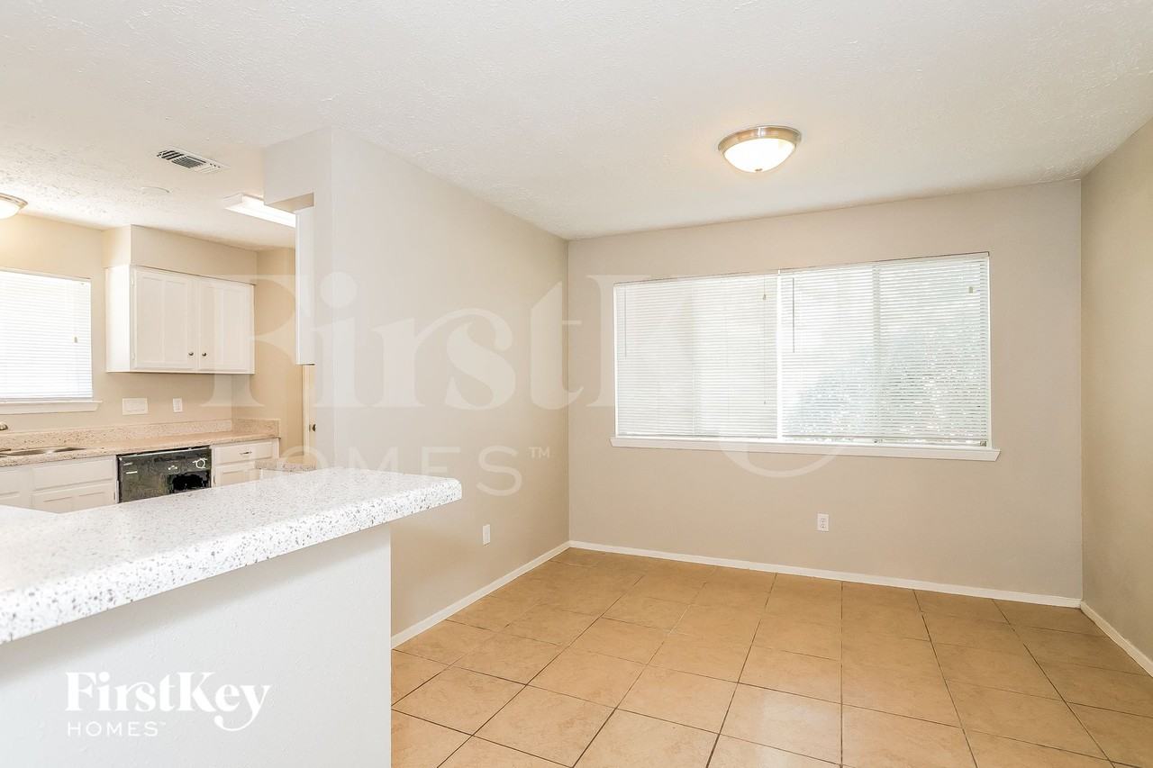 17019 Silver Sky Ln - Photo 4 of 15