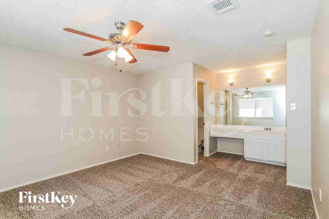 17019 Silver Sky Ln - Photo 7 of 15
