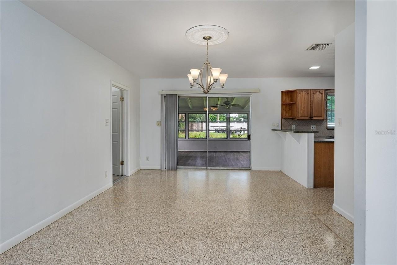 1225 Casabella Dr - Photo 6 of 34