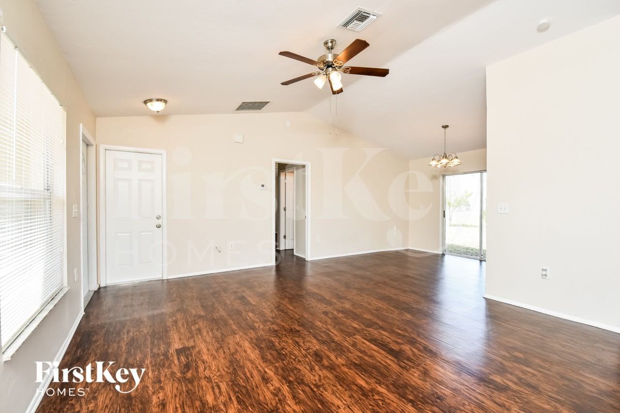 1612 Neave - Photo 5 of 16