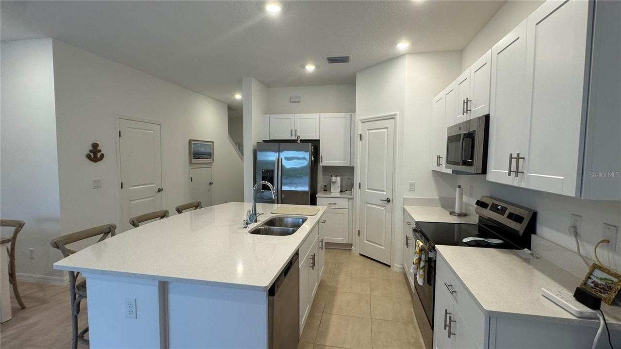 16620 Bergamo Pl - Photo 5 of 39