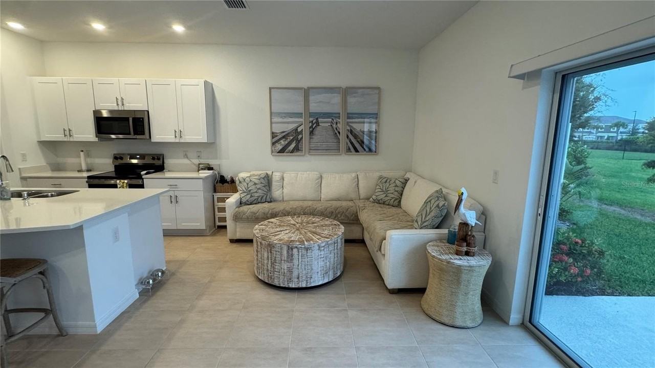 16620 Bergamo Pl - Photo 7 of 39