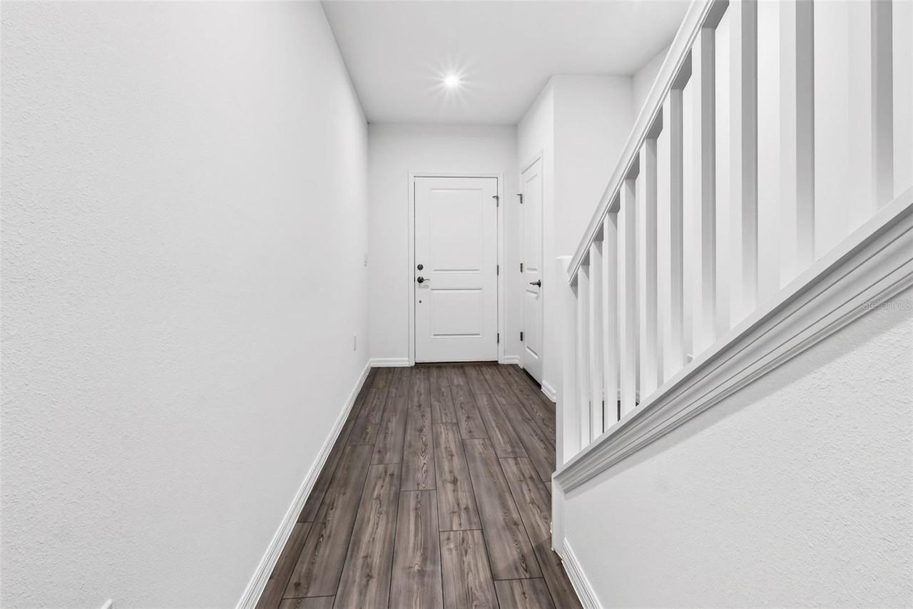 3031 Jessamine Dr - Photo 3 of 32