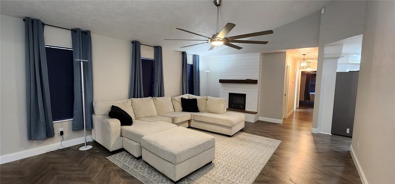 25335 Sw 17th Ave - Photo 3 of 22