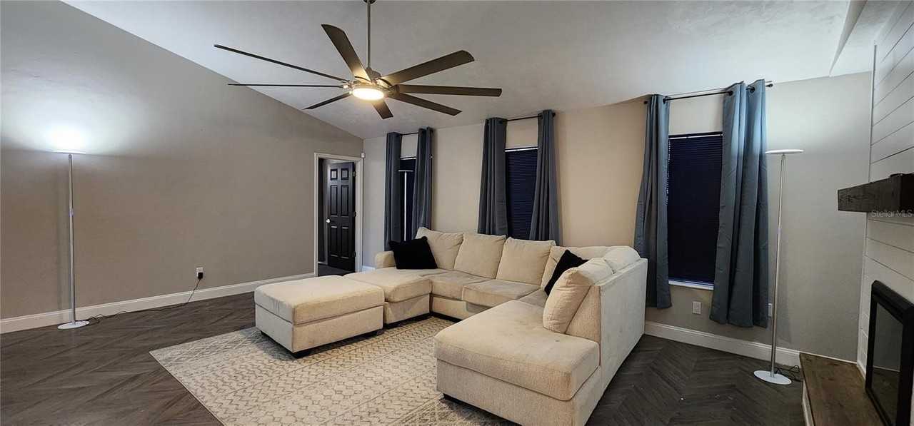 25335 Sw 17th Ave - Photo 4 of 22