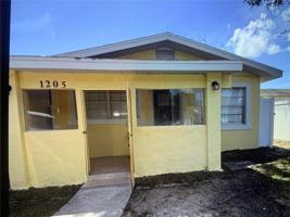 featured image of 1205 Avenue L
