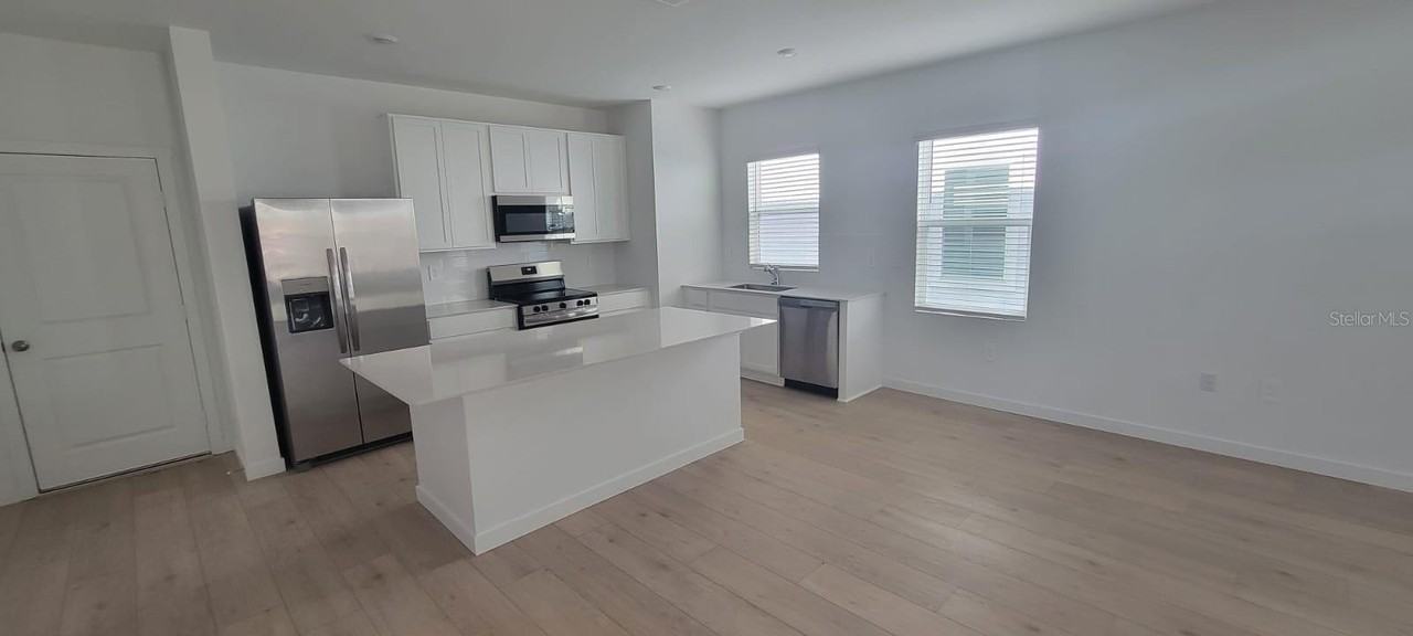 5117 Marlberry Ct - Photo 4 of 33