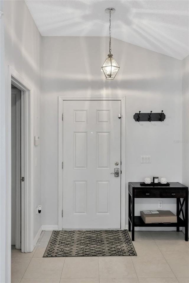 419 Rona Ln - Photo 5 of 34