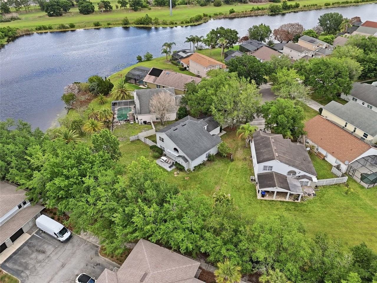 13200 Mallard Cove Blvd - Photo 4 of 50