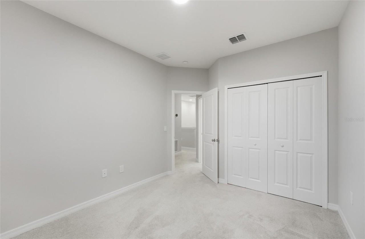 12172 Plumpton Dr - Photo 6 of 25