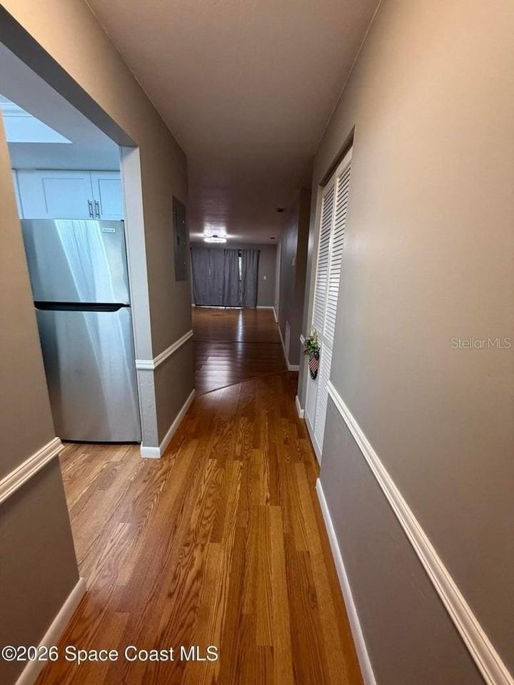 231 Circle Dr #4 - Photo 4 of 27