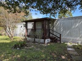 featured image of 10580 Sw 105th Ave