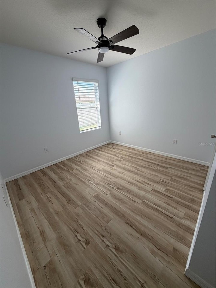 492 Honey Bell Rd - Photo 6 of 16