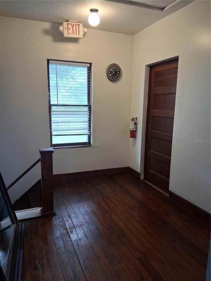472 Clearwater Largo Rd N - Photo 3 of 11