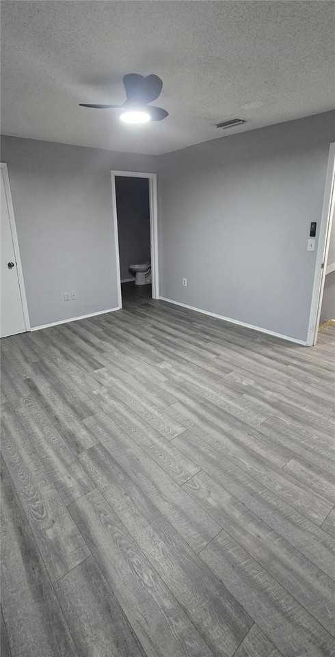 13929 Village View Dr - Photo 4 of 6