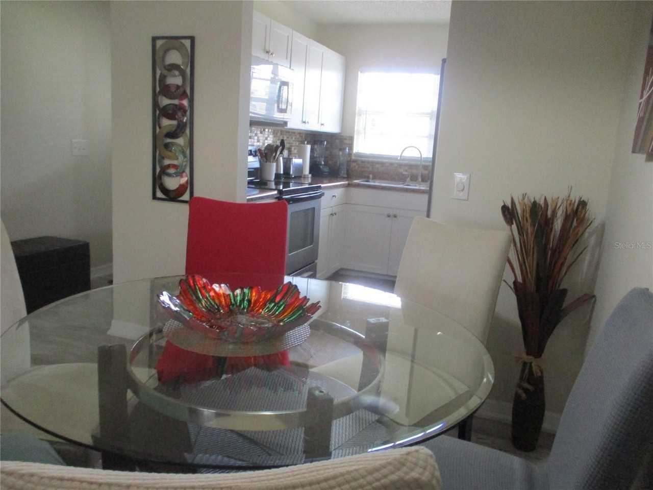 471 Insull Ct - Photo 6 of 24