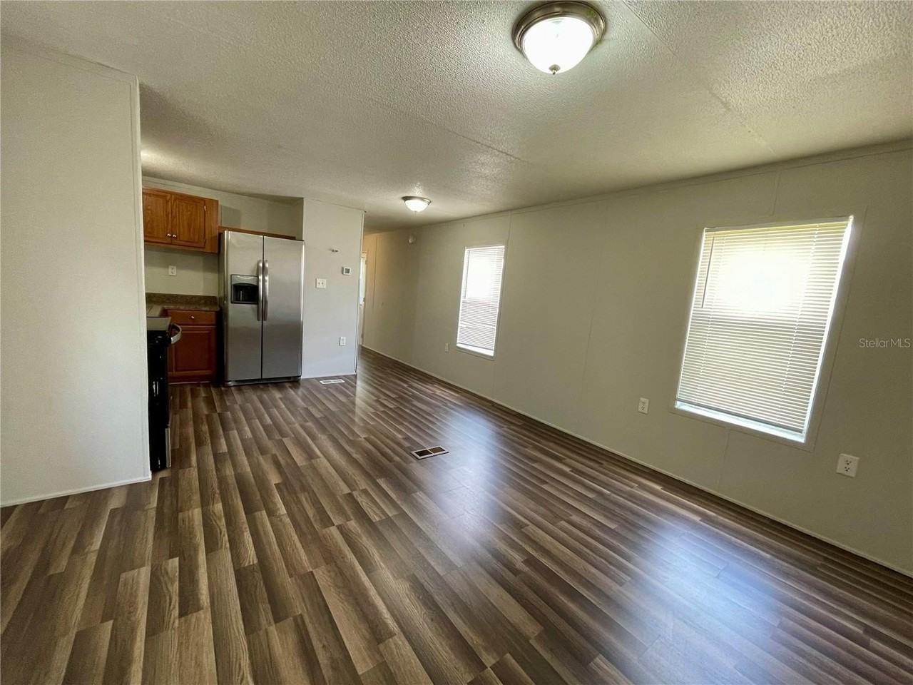 6334 Eugene Acres Ln - Photo 6 of 15