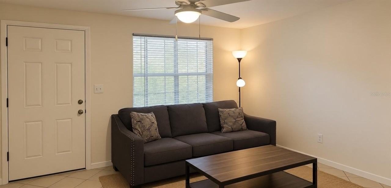 6114 Indiana Ave - Photo 2 of 8