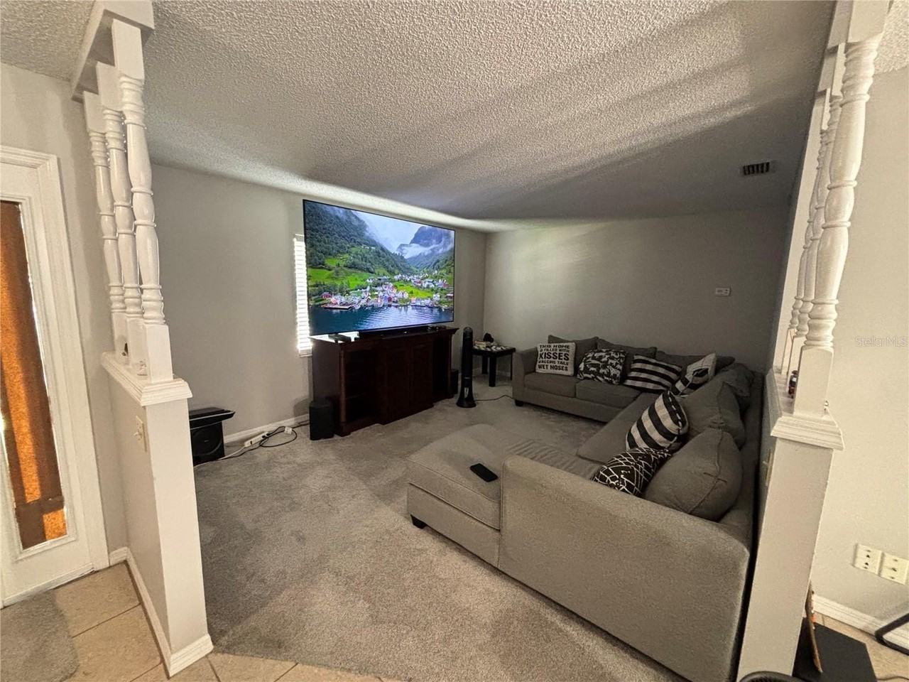 2139 E Old Mill Dr - Photo 3 of 17