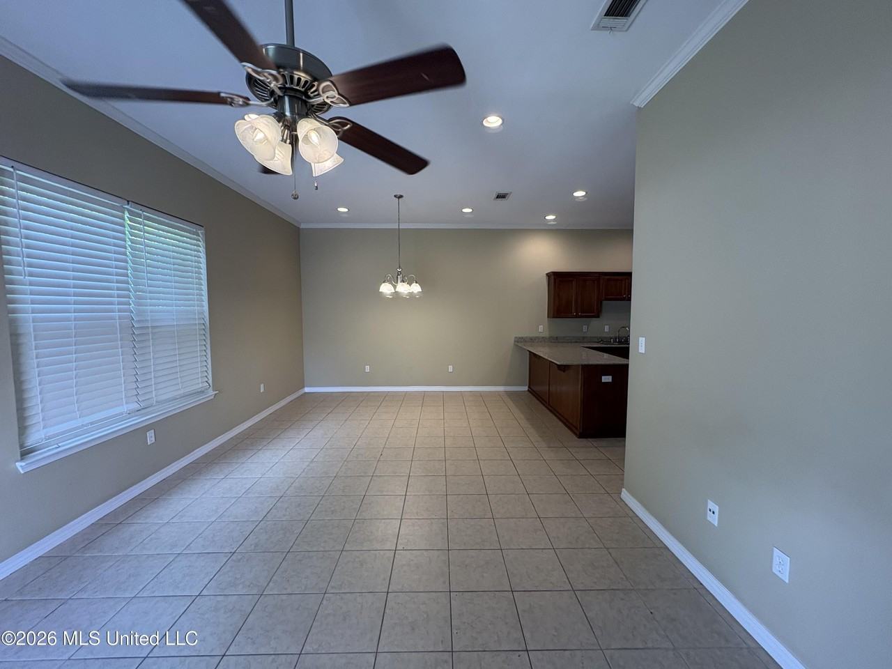 120 Earle Taylor Ln - Photo 2 of 17