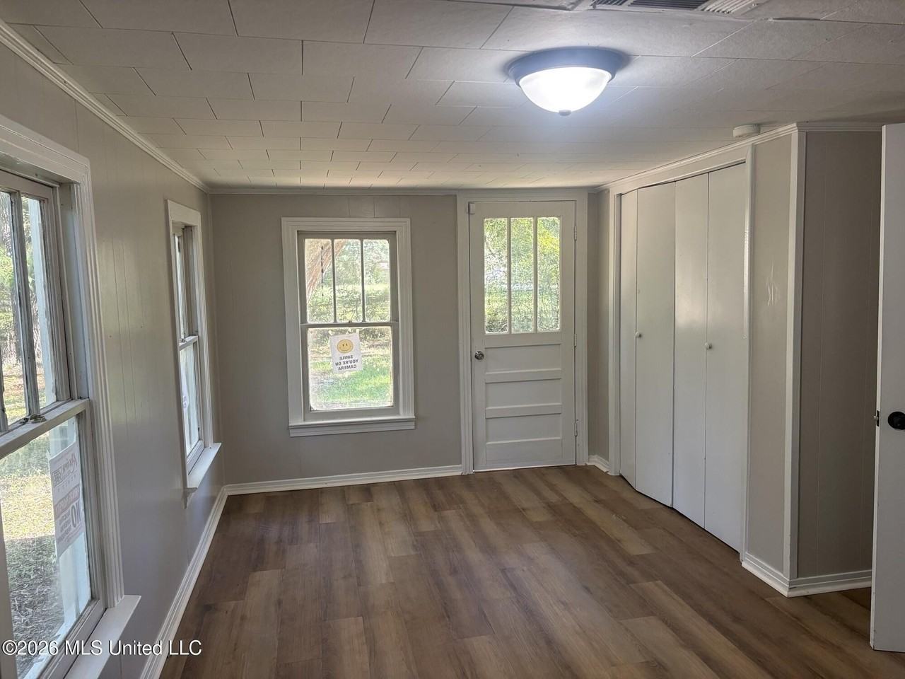 4607 Briggs St - Photo 4 of 13