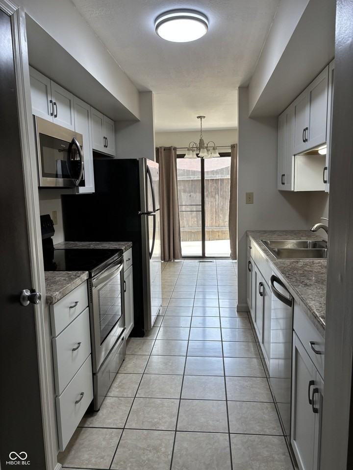 665 Ironwood Dr - Photo 5 of 22