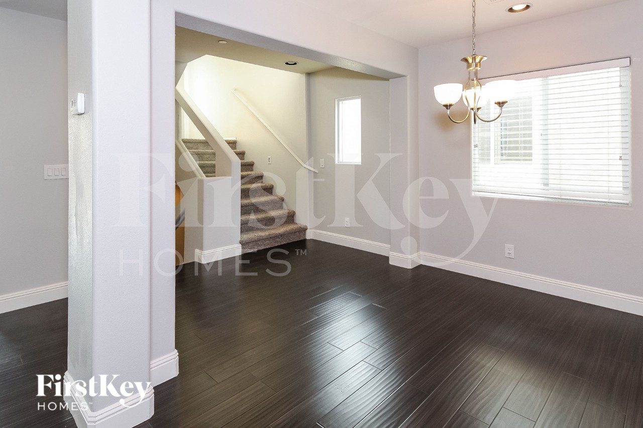 10548 Gibbous Moon Dr - Photo 4 of 15