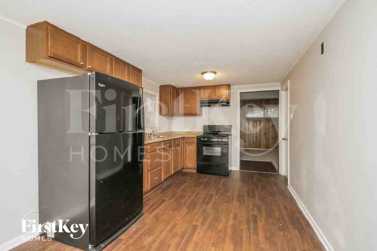 0N611 Gary Ave - Photo 6 of 16