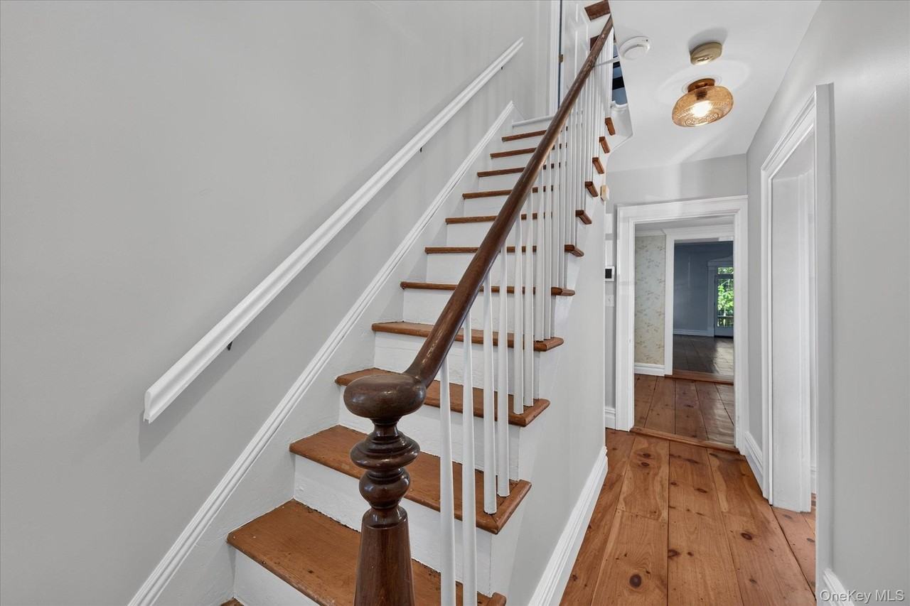 138 Main St - Photo 7 of 49