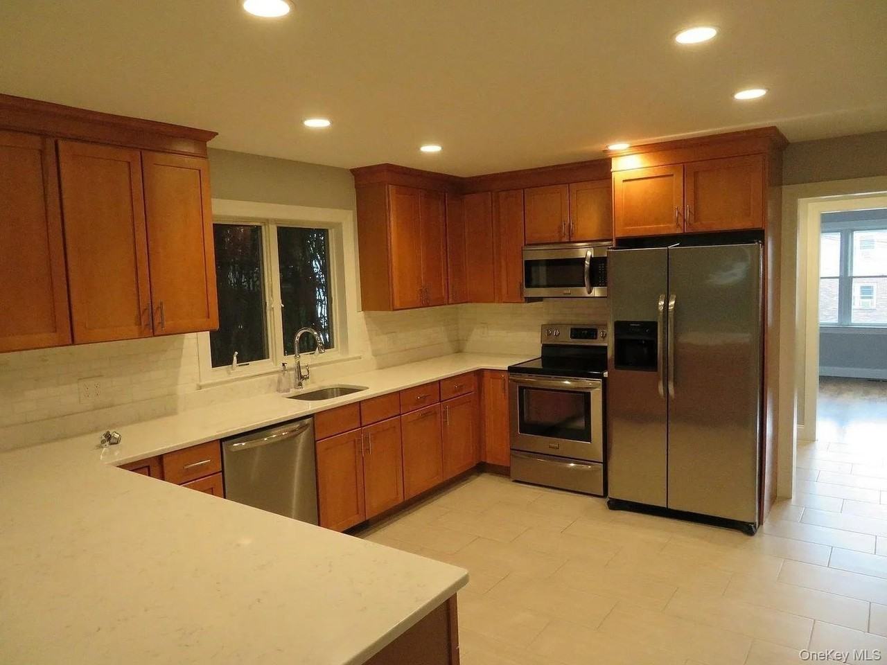 47 Gibson Pl - Photo 4 of 21