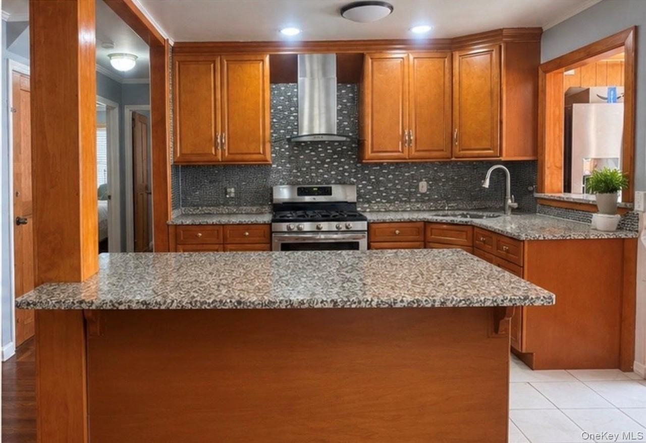 24 Wheeler Ave - Photo 5 of 14