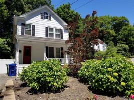 featured image of 415 Myrtle Ave