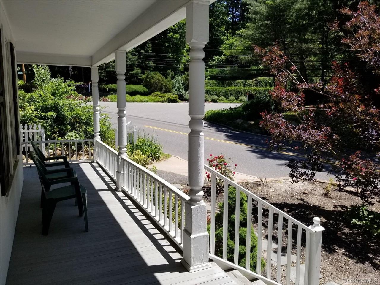 415 Myrtle Ave - Photo 3 of 19