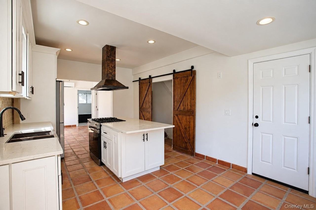 45 Lynbrook Ave #1 - Photo 5 of 24