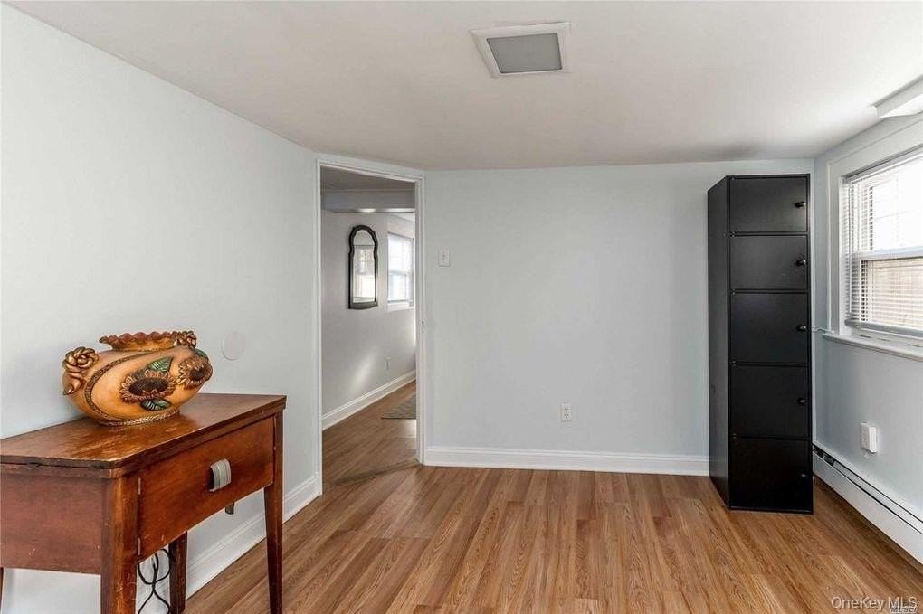 28 E Walnut St - Photo 6 of 7