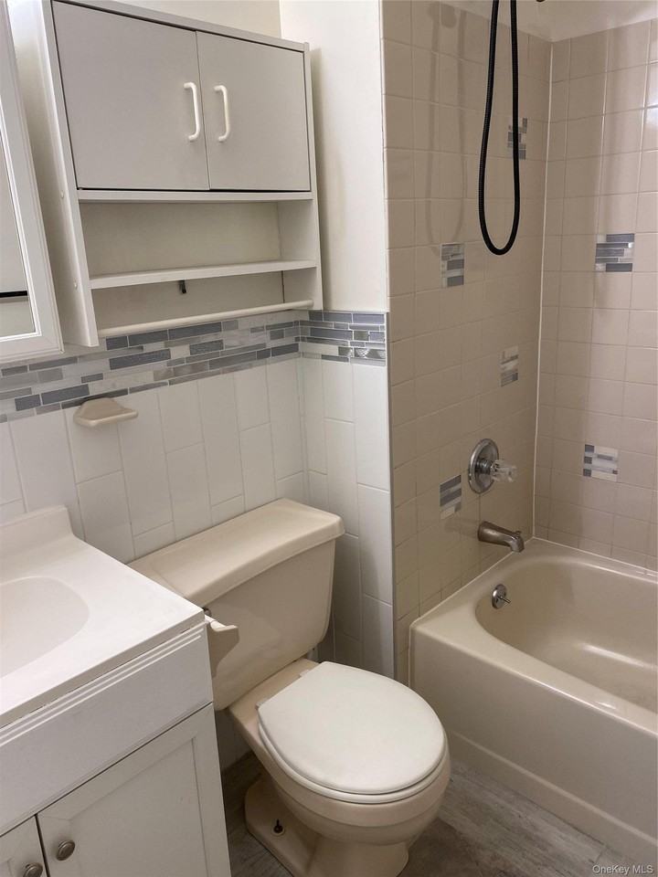 16 Stage Rd - Photo 3 of 5