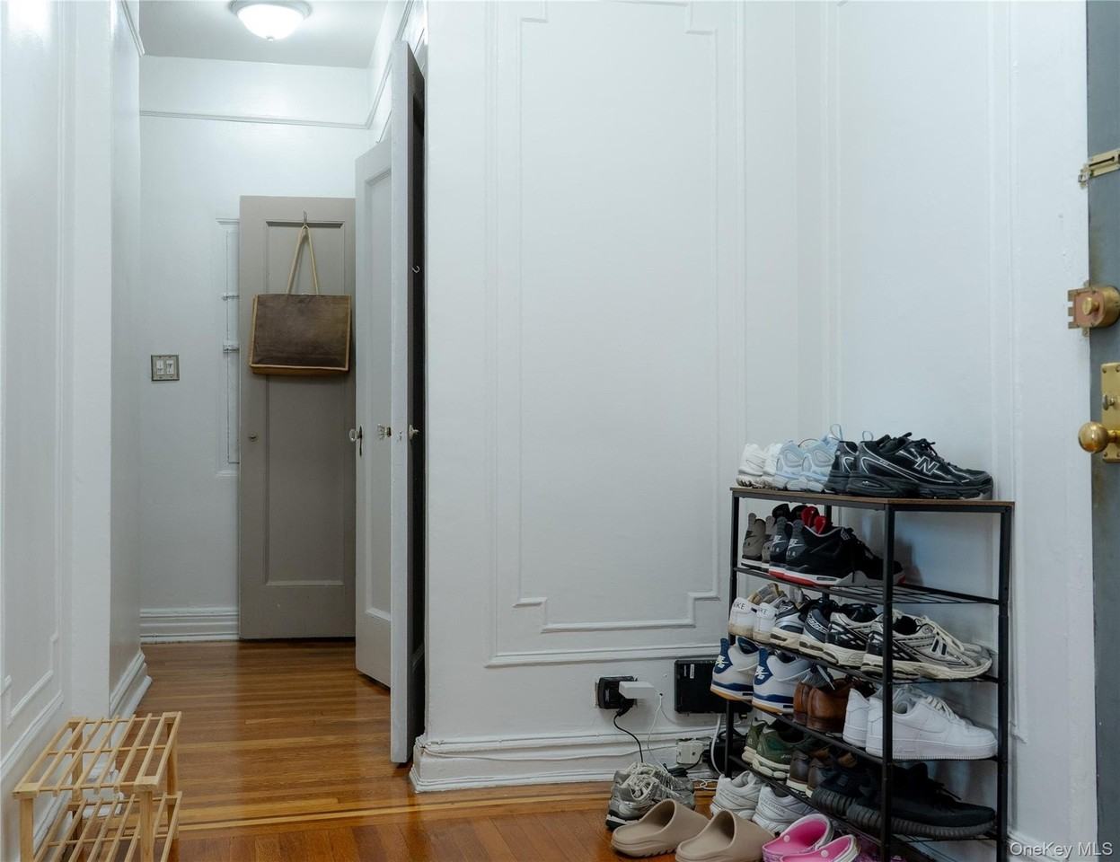 60 Broad St W #2M - Photo 2 of 11