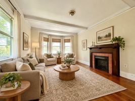 featured image of 206 Sumner St #6