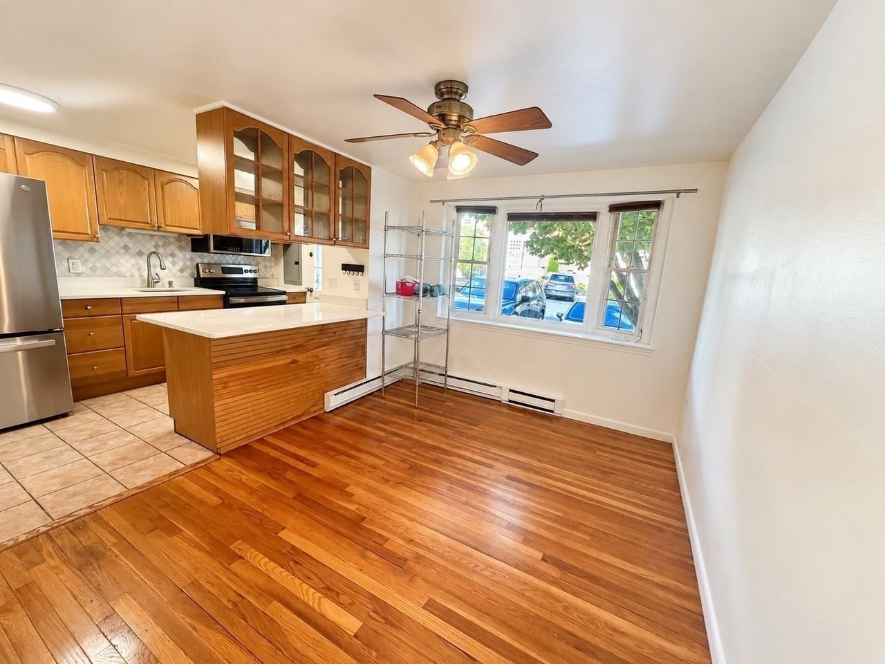 60 Lake St #J - Photo 5 of 28