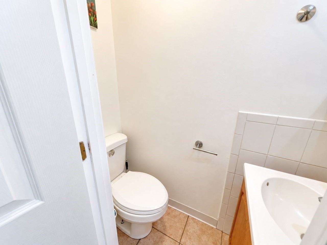 60 Lake St #J - Photo 7 of 28