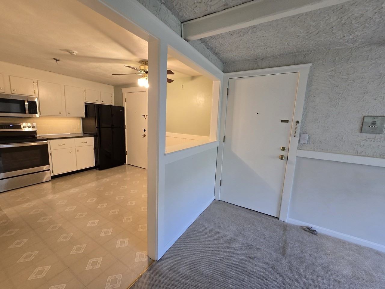 35 Swanson Ct #32D - Photo 2 of 18