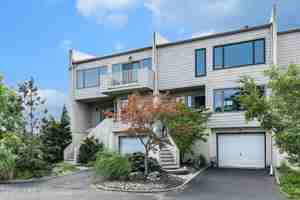 featured image of 57 Bridgewaters Dr #8