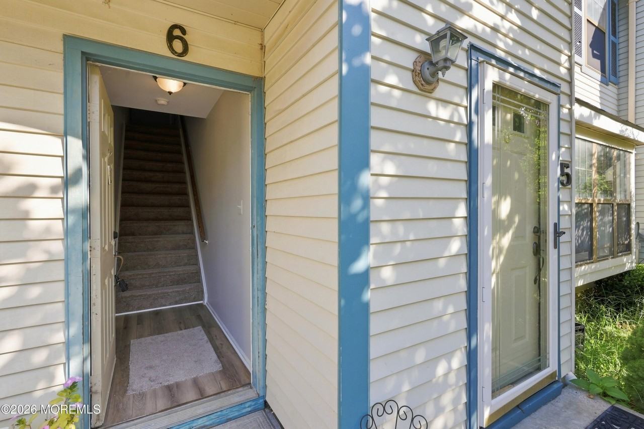 3 Eastwick Ct - Photo 3 of 21