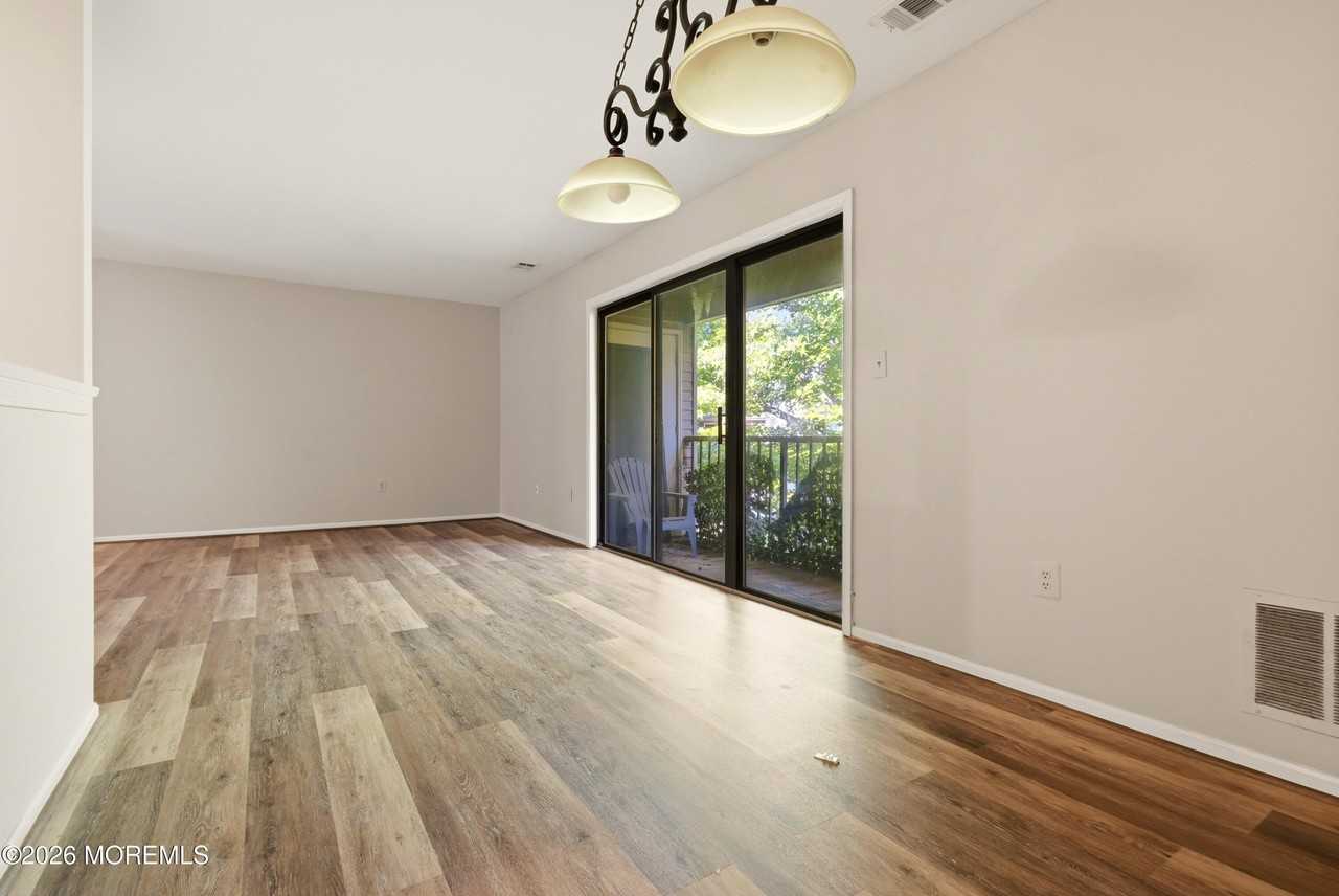 3 Eastwick Ct - Photo 7 of 21