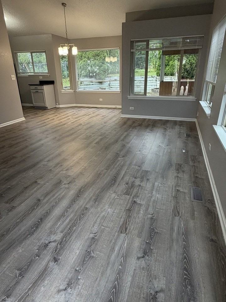 1009 Pheasant Run Ln - Photo 6 of 17
